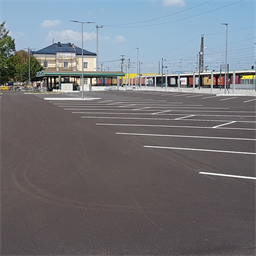 Foto für Park&Ride-Anlage am Bahnhof Enns kurz vor Fertigstellung
