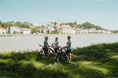 Radfahren an der Donau